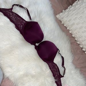 Victoria’s Secret 34C Push-Up Bra burgundy
